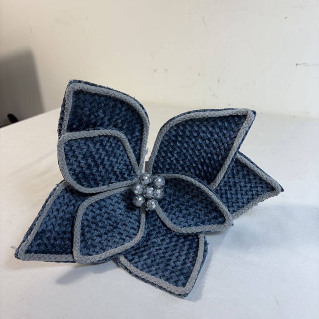 POINSETTIA STEM - MED BLUE