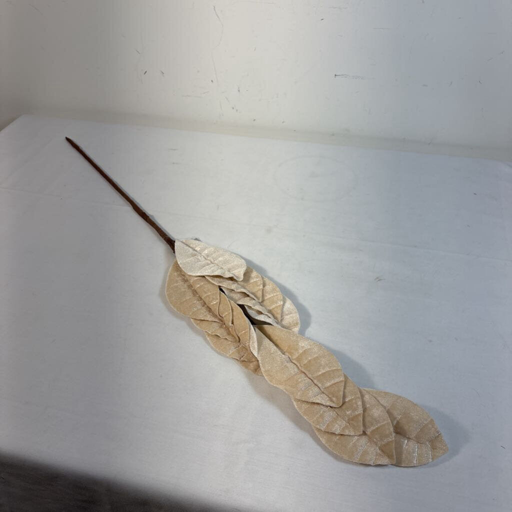 VELVET LEAF SPRAY - CHAMPAGNE