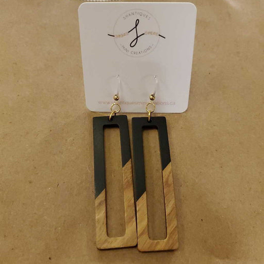 BLACK/WOOD CUTOUT DANGLE EARRINGS