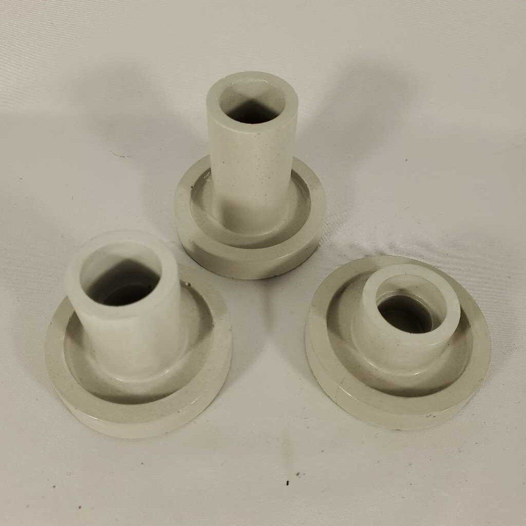 S/3 TAPERED CANDLE STICK HOLDERS WHITE