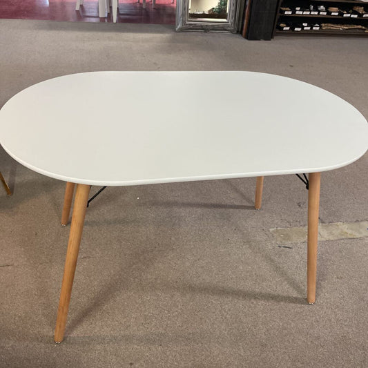 CONERLY OVAL DINING TABLE