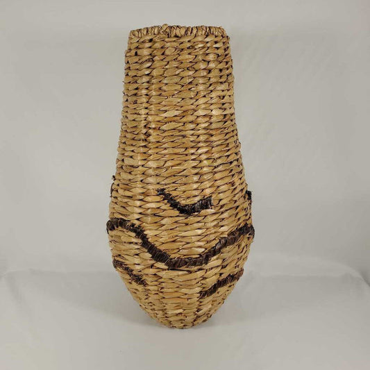WOVEN FLOOR VASE