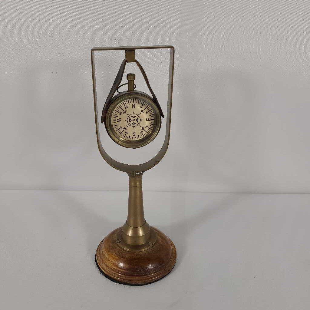 HANGING CLOCK/COMPASS