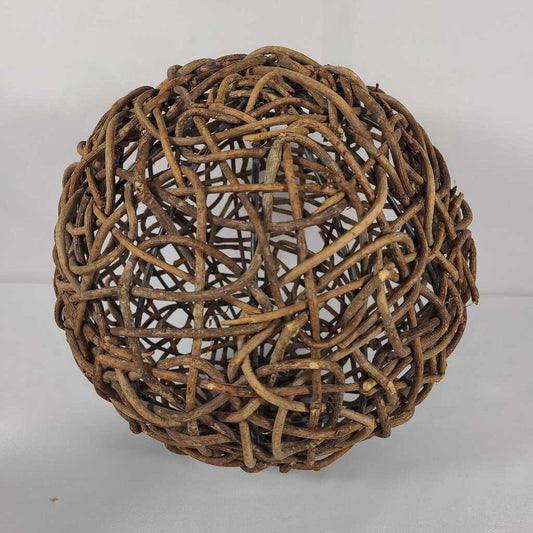 LG WOVEN TWIG BALL