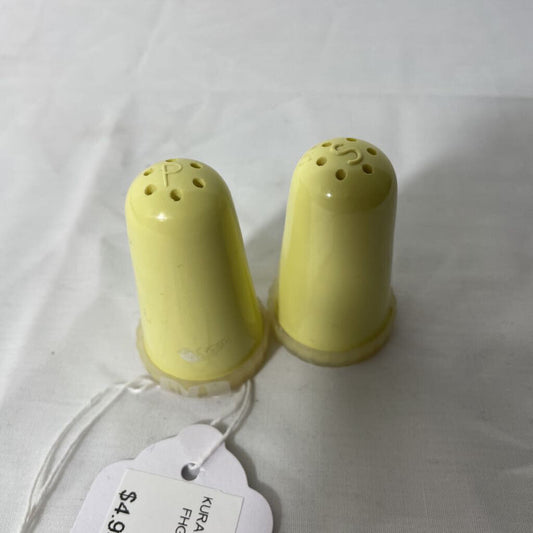 VTG YELLOW SALT & PEPPER SHAKERS
