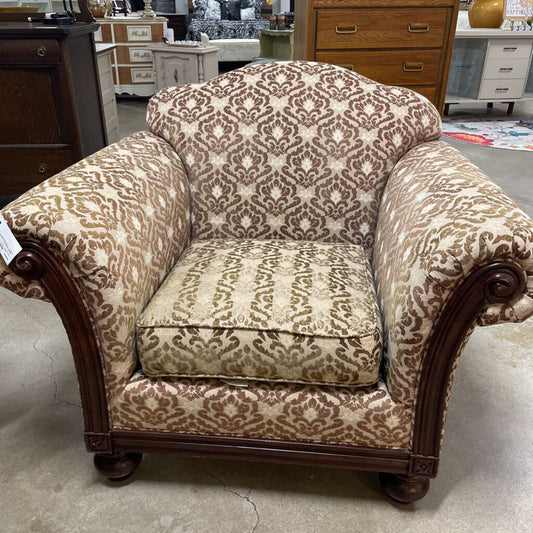 CHAIR IN JACQUARD FABRIC