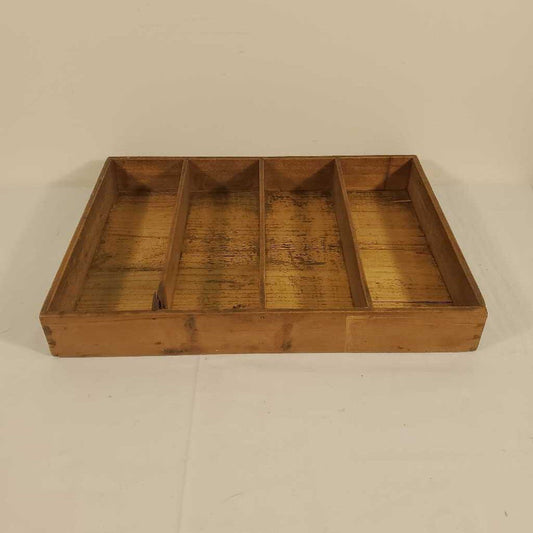 WOODEN DIVIDED TRAY