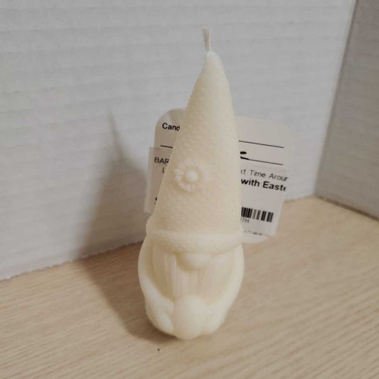 Gnome with Easter egg